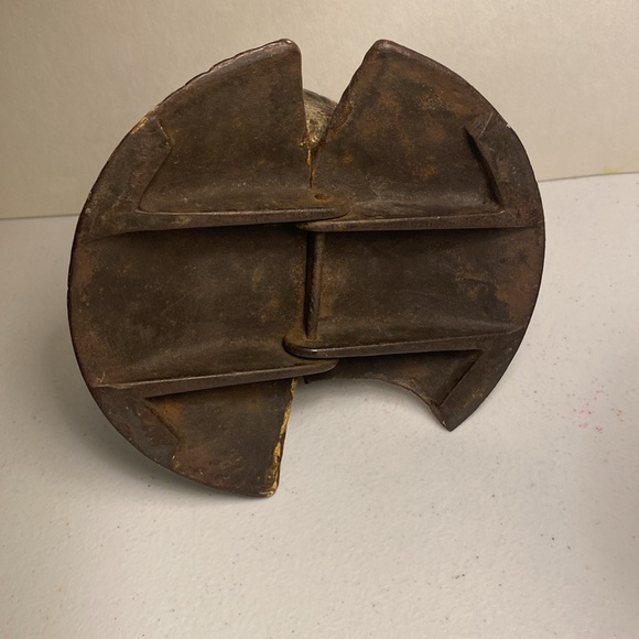 Vintage Cast Iron String Dispenser Holder - Picture 9 of 11